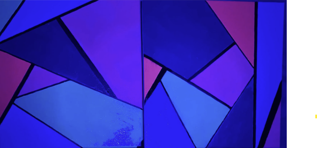 Geoessence (under blacklight)